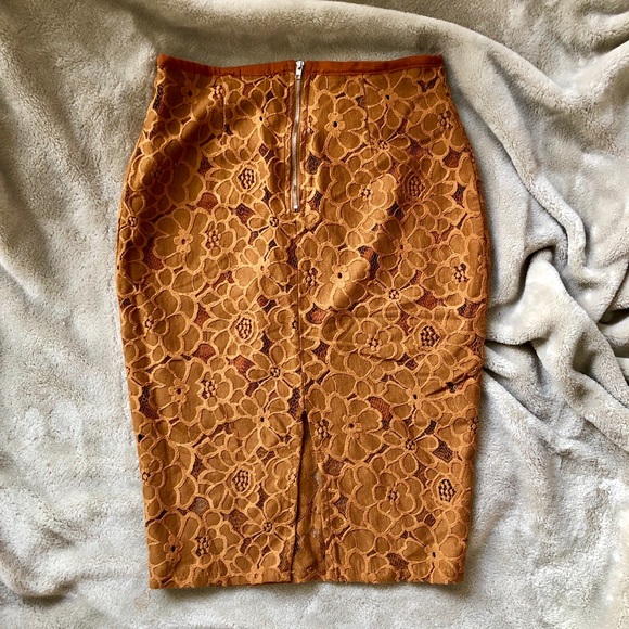 Missguided Skirt floral lace knee length - Picture 7 of 8